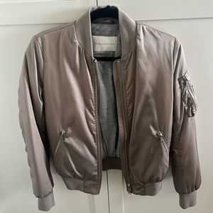 Babaton / Aritzia Gilman Bomber Jacket Taupe